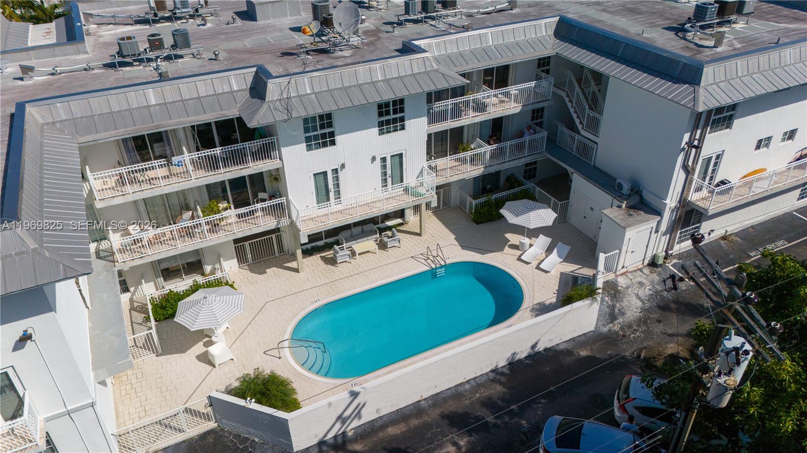 290 Sunrise Dr #2-L Key Biscayne, FL 33149