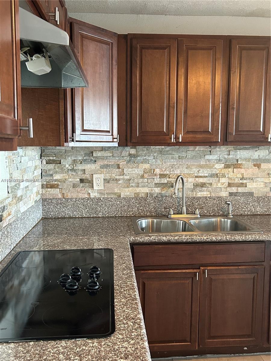 6241 Fletcher St Hollywood, FL 33023