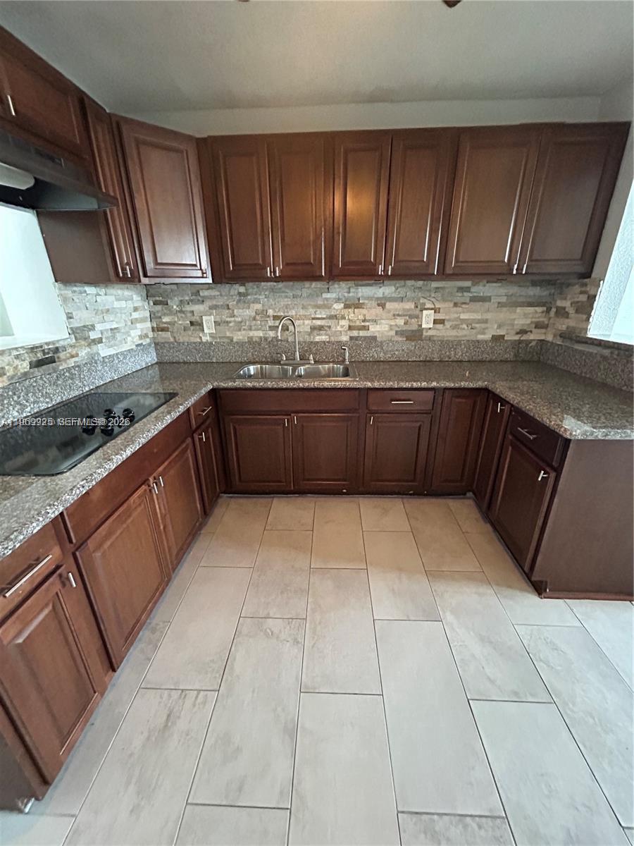 6241 Fletcher St Hollywood, FL 33023