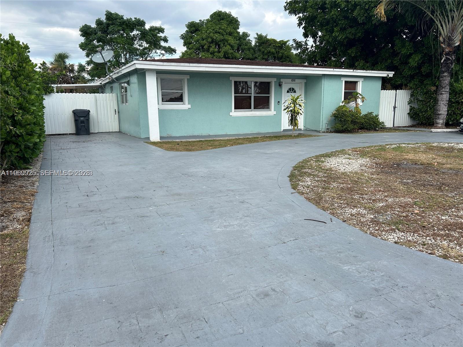 6241 Fletcher St Hollywood, FL 33023