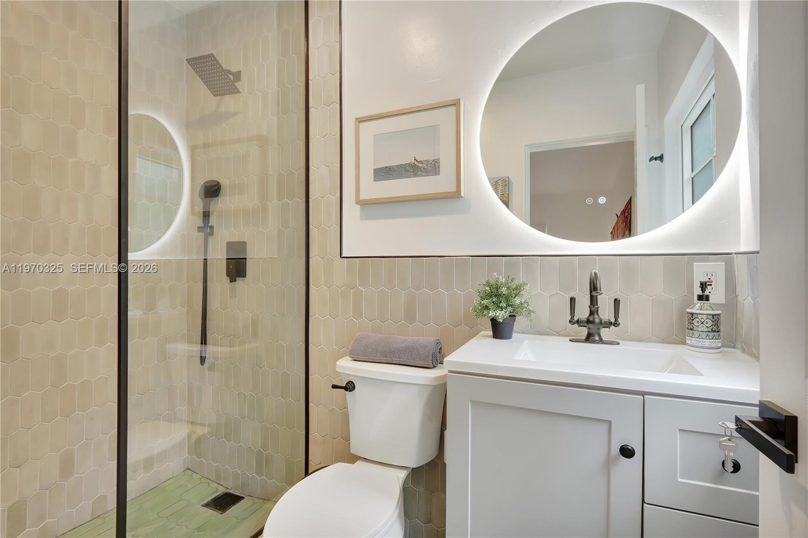 842 NW 9th Ct Miami, FL 33136