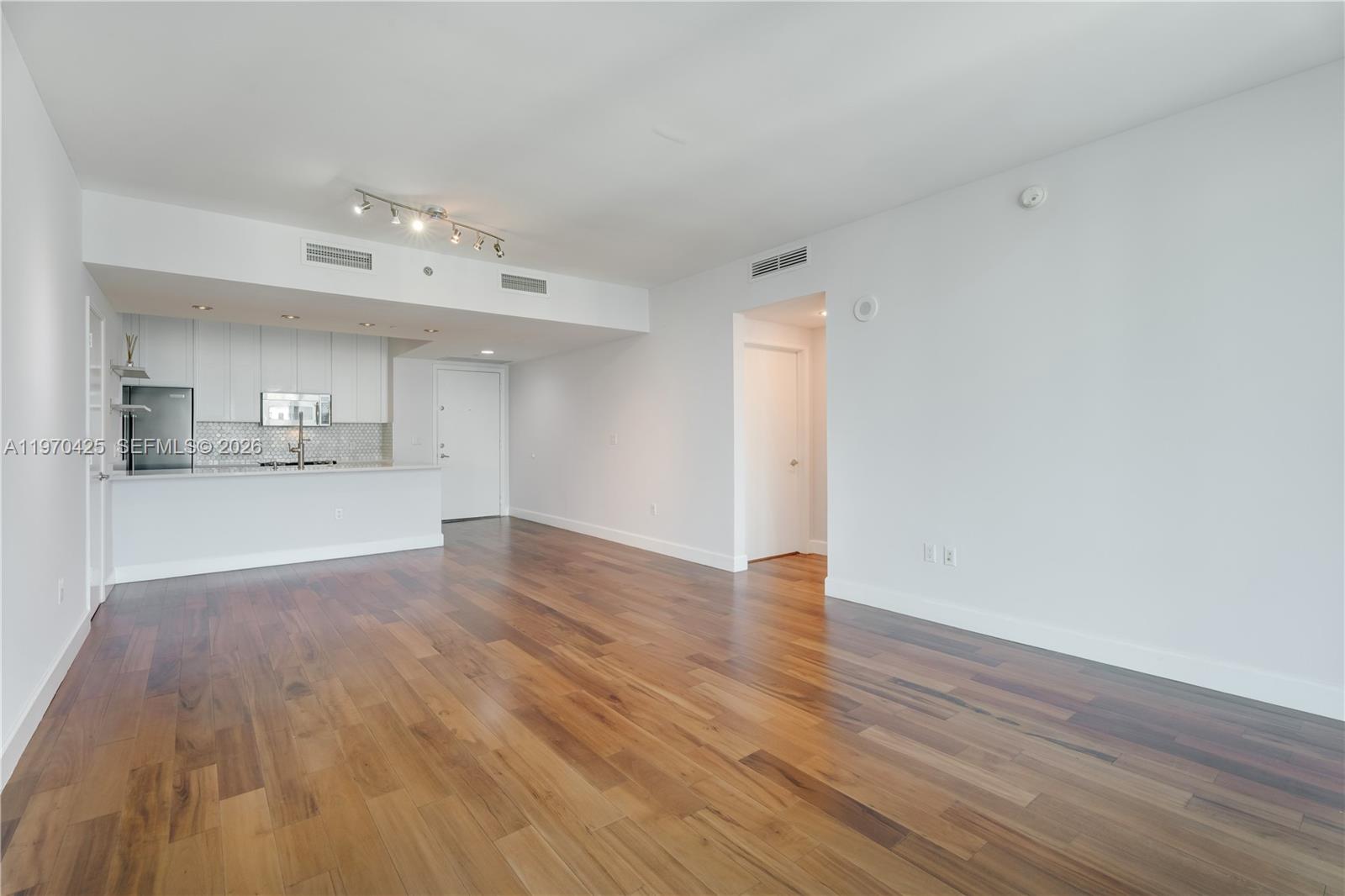 image The Plaza on Brickell West11