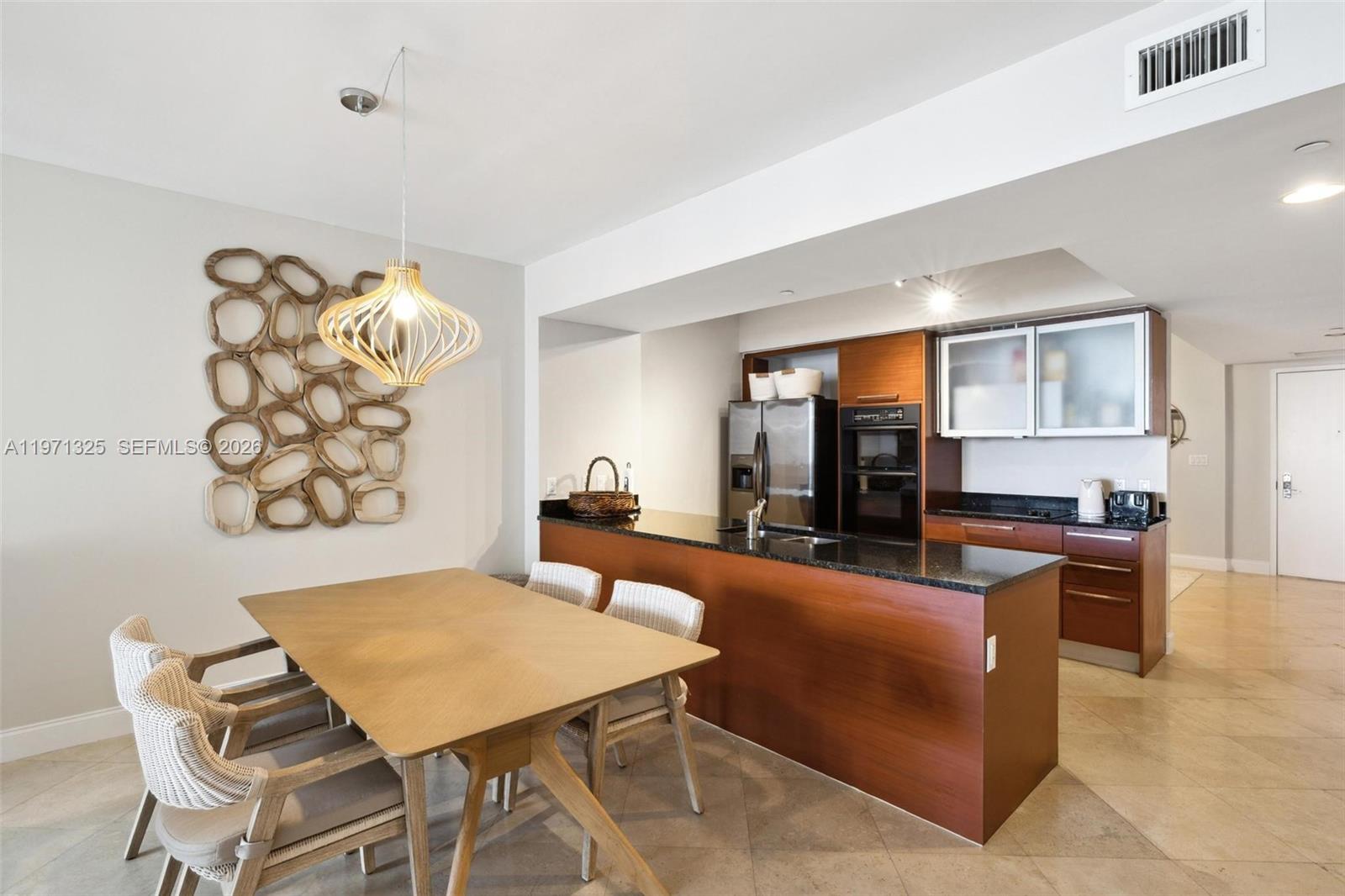 image Beach Club 210