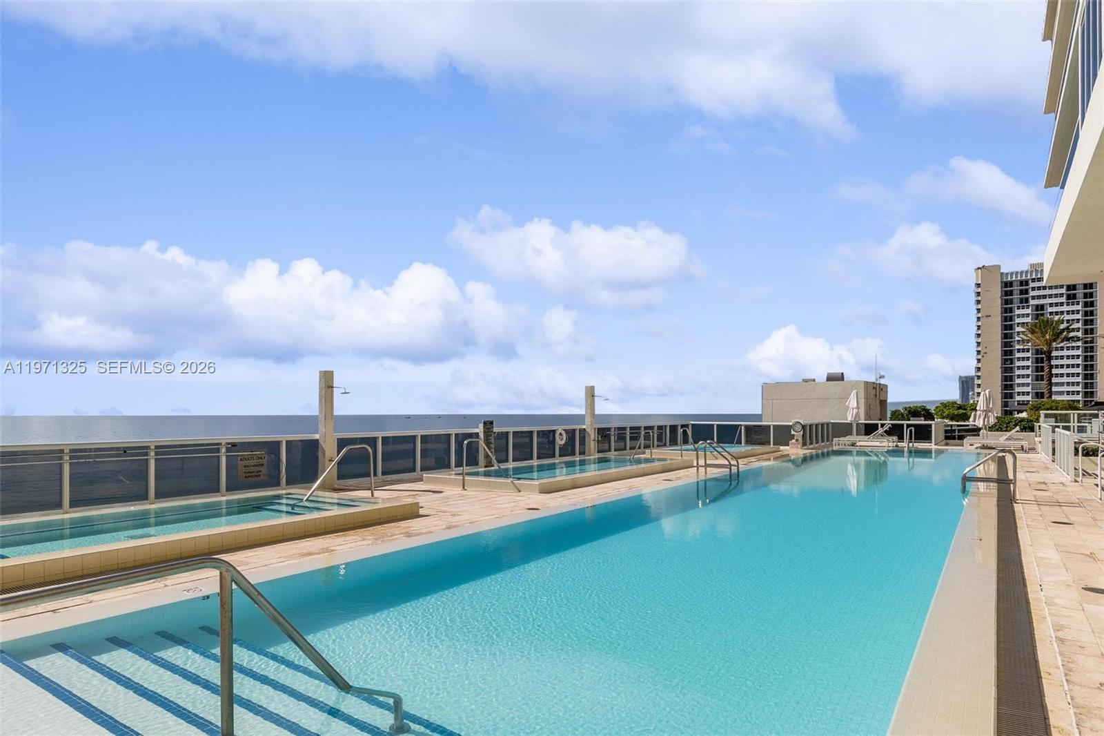 image Beach Club 232