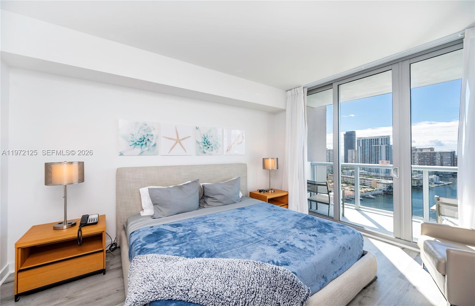 image Beachwalk Condominium10