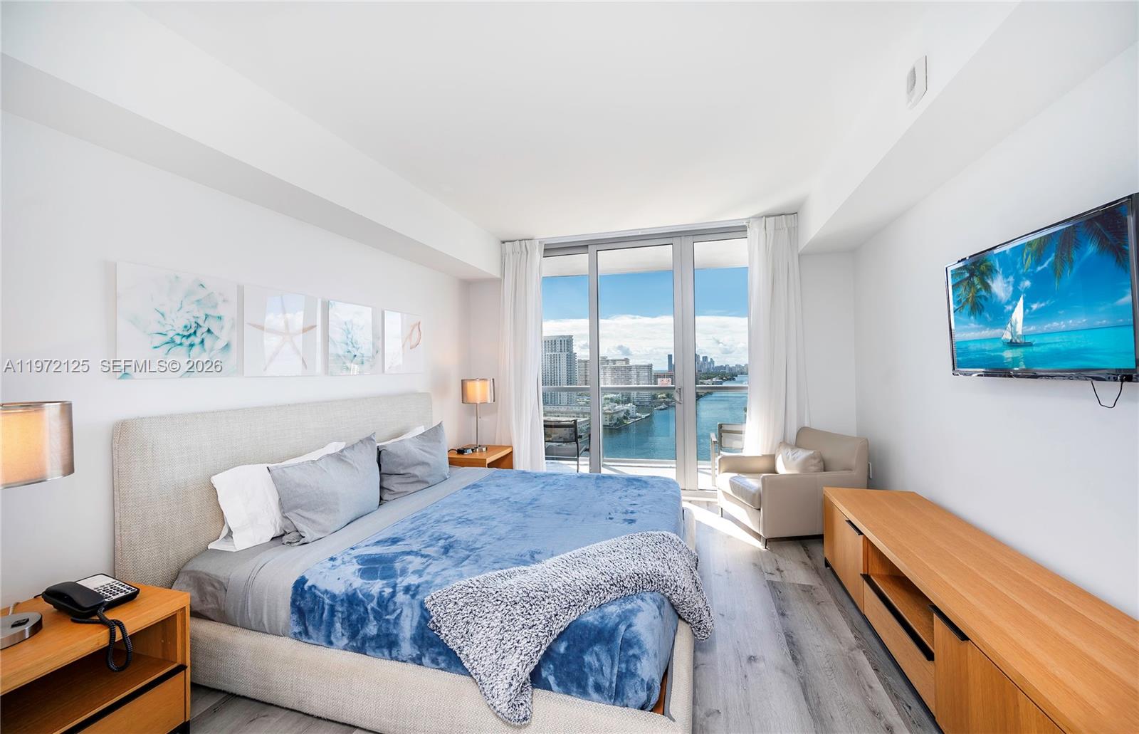 image Beachwalk Condominium11