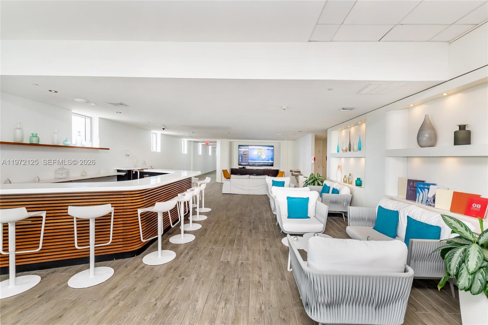 image Beachwalk Condominium37