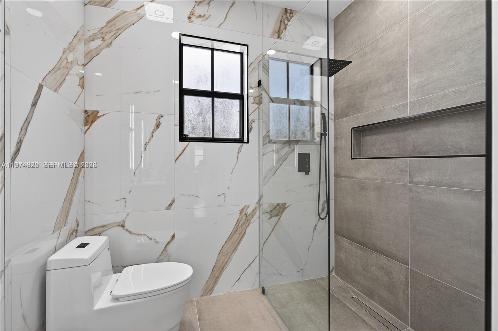 3542 W 93rd Pl Hialeah, FL 33018