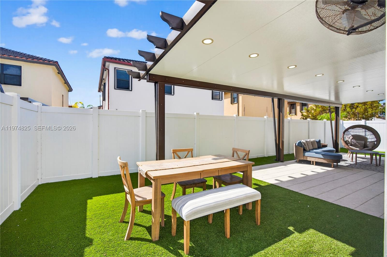 3542 W 93rd Pl Hialeah, FL 33018