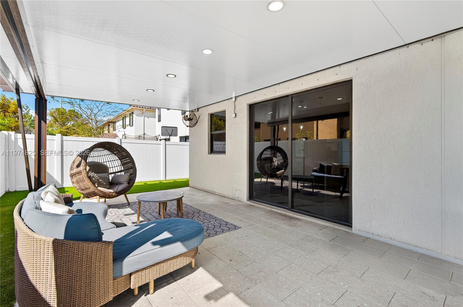 3542 W 93rd Pl Hialeah, FL 33018