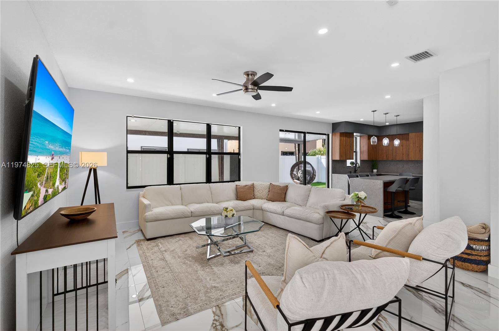 3542 W 93rd Pl Hialeah, FL 33018