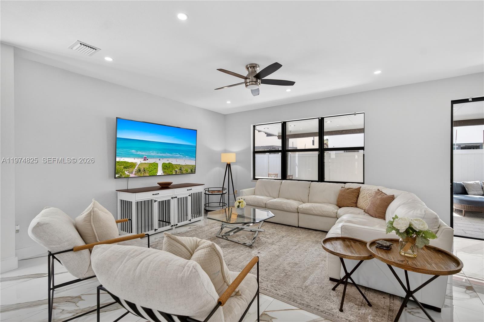 3542 W 93rd Pl Hialeah, FL 33018