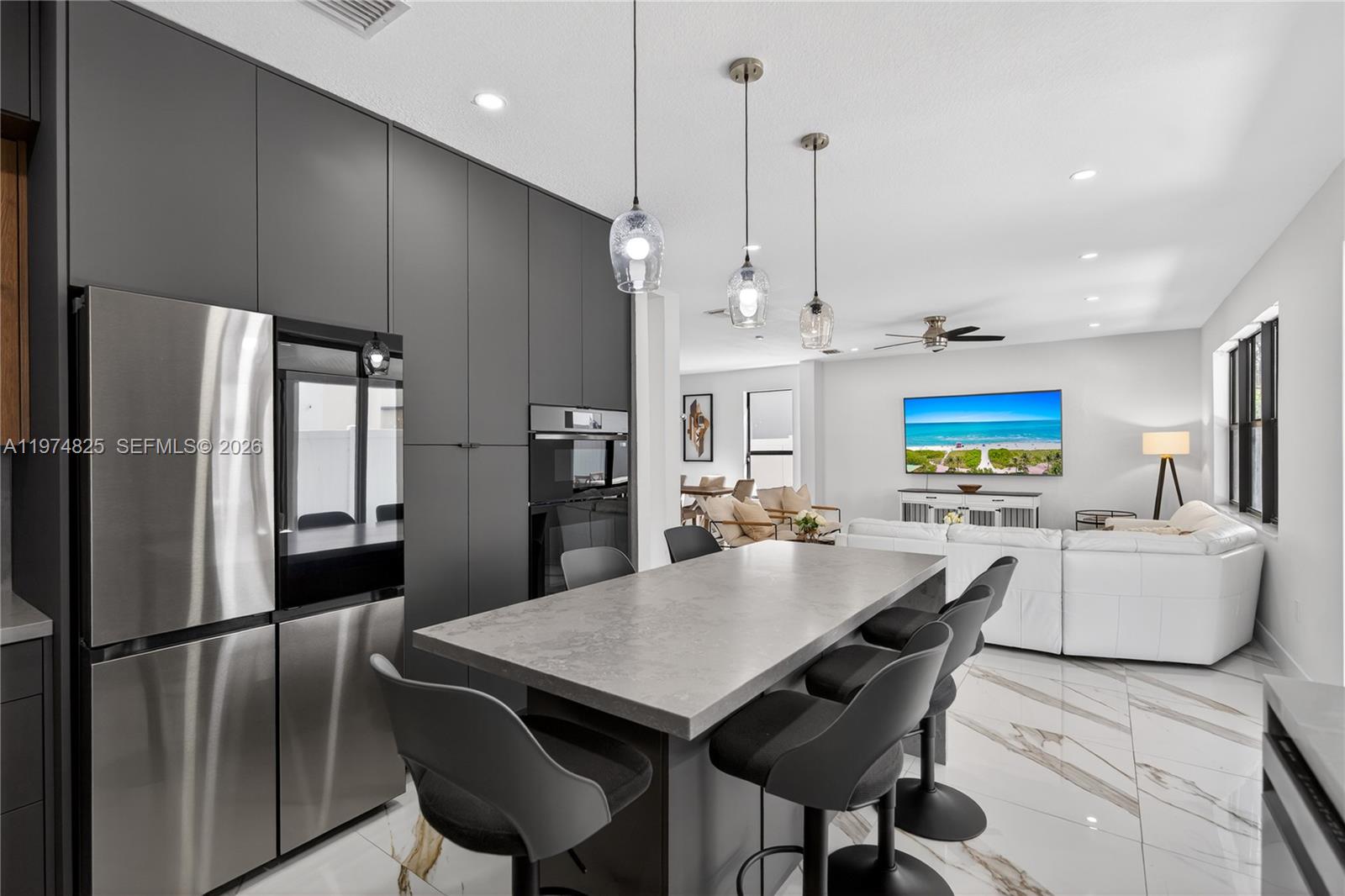 3542 W 93rd Pl Hialeah, FL 33018