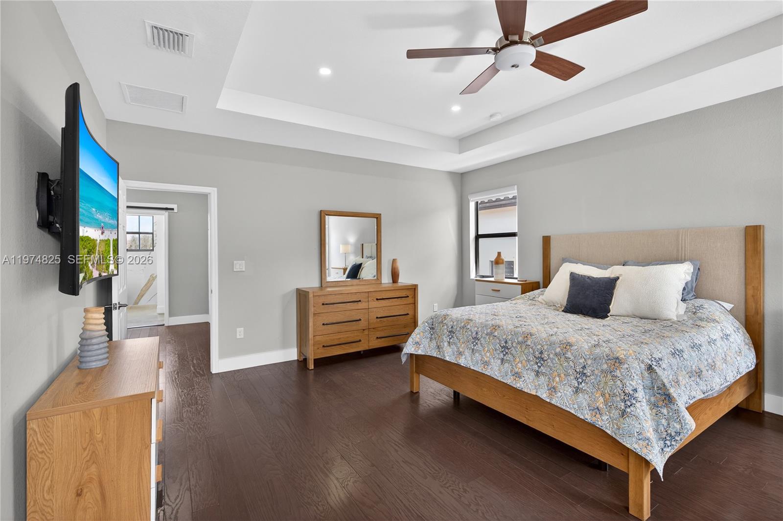 3542 W 93rd Pl Hialeah, FL 33018