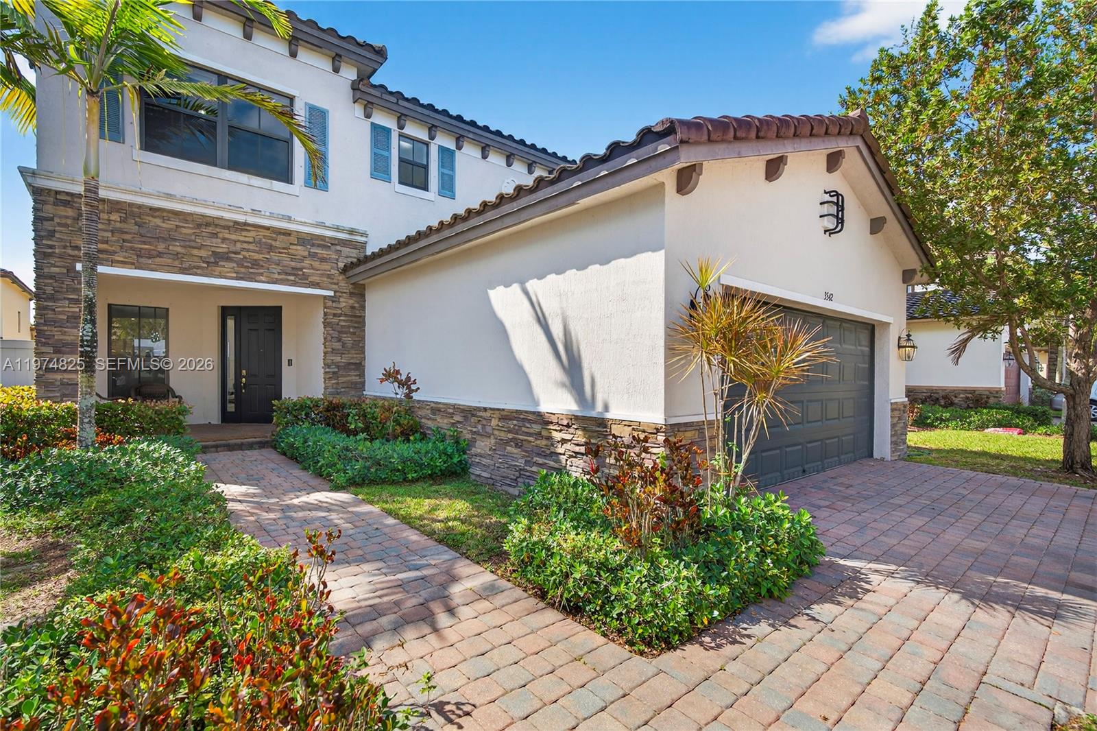 3542 W 93rd Pl Hialeah, FL 33018