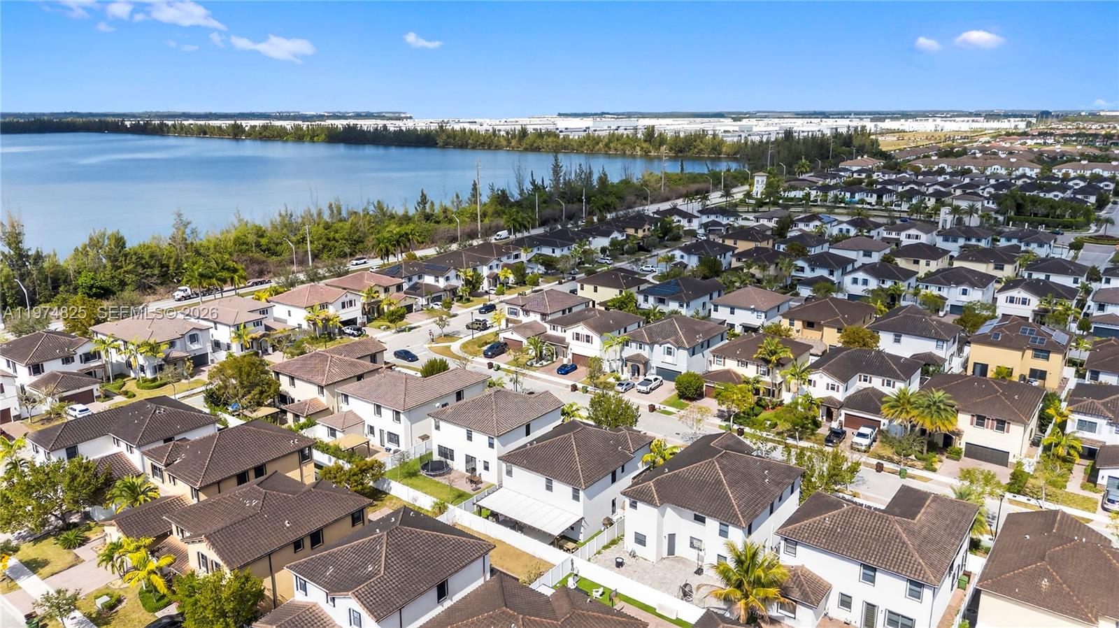 3542 W 93rd Pl Hialeah, FL 33018