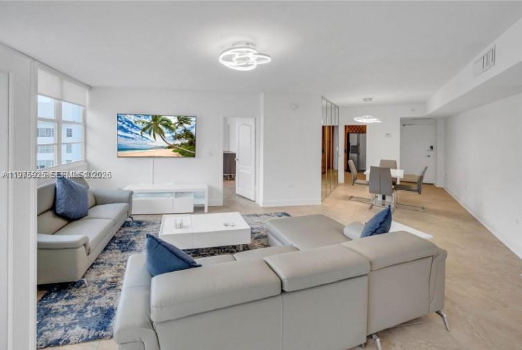 999 Brickell Bay Dr #2007 Miami, FL 33131