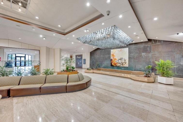 999 Brickell Bay Dr #2007 Miami, FL 33131