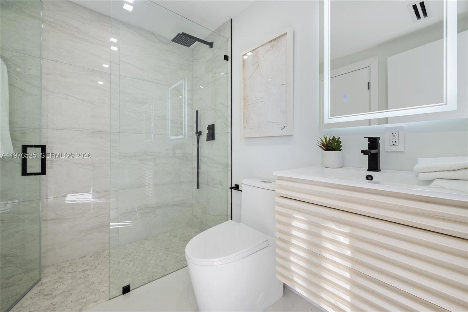 1931 NE 186th Dr North Miami Beach, FL 33179