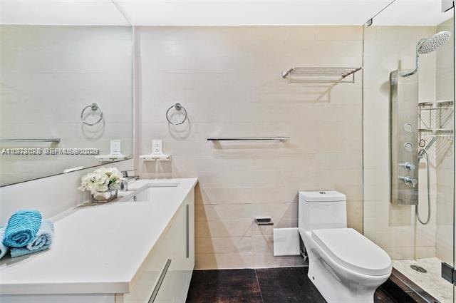 image Arlen House East17