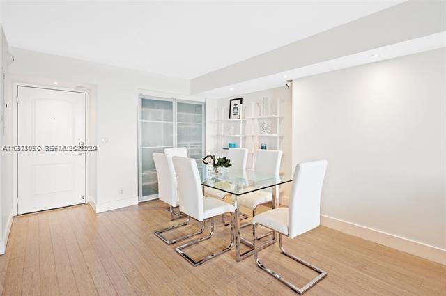 image Arlen House East6