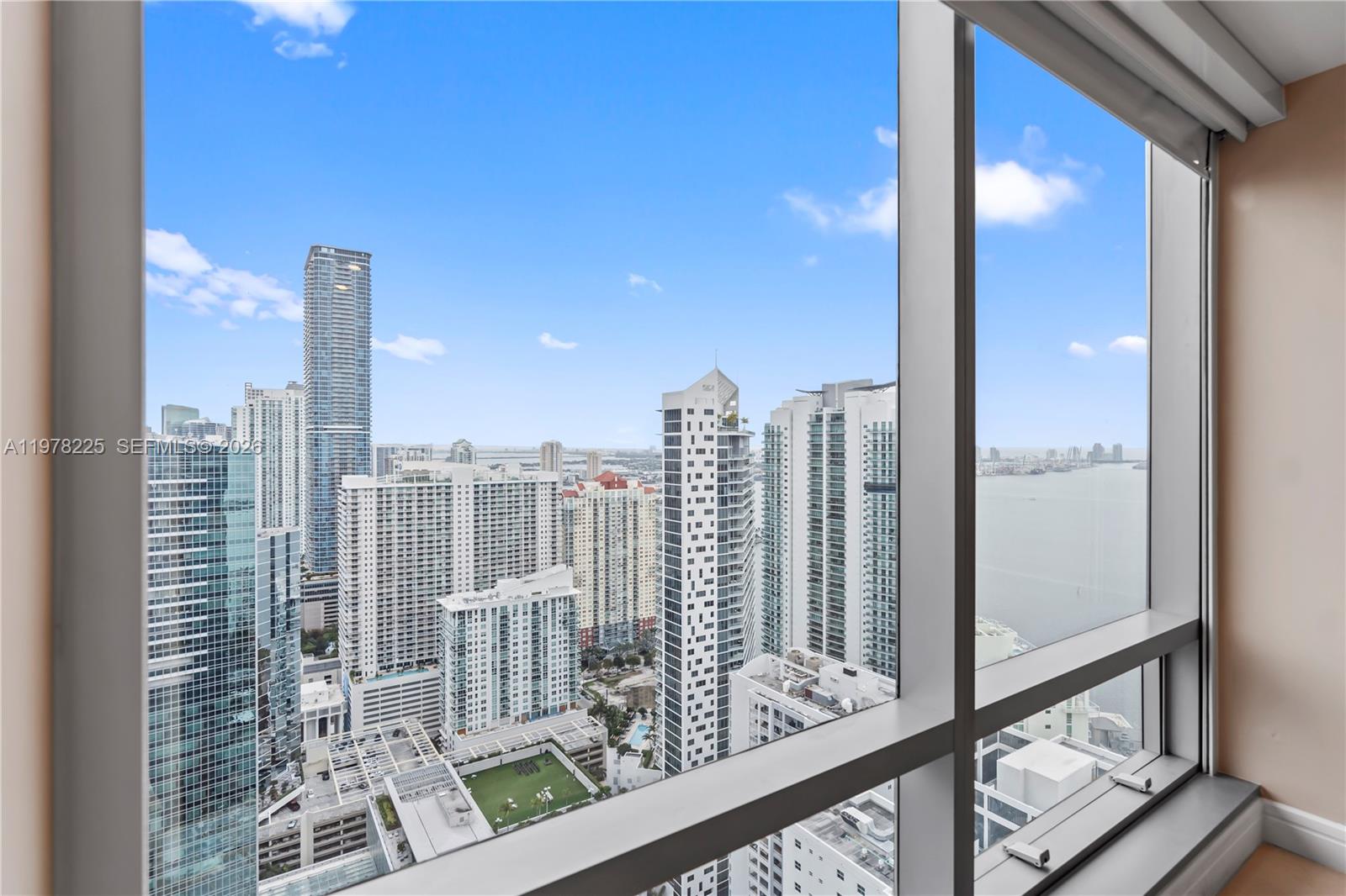 1425 Brickell Ave #44D