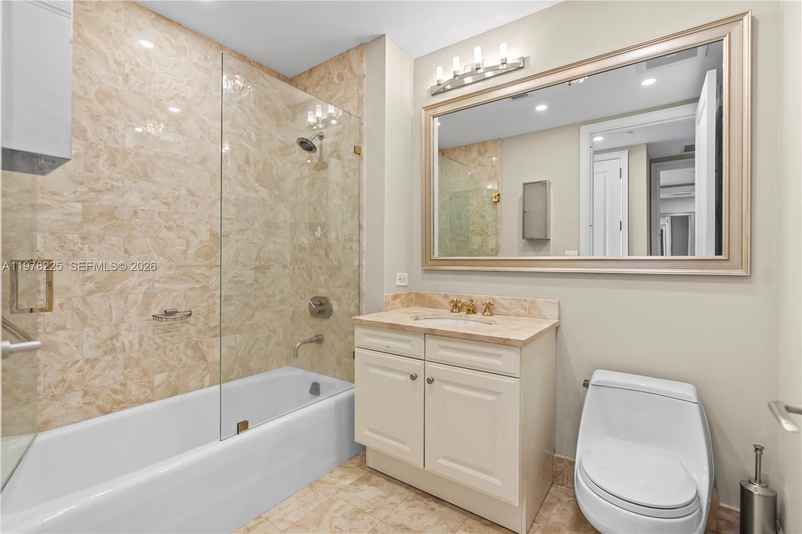 1425 Brickell Ave #44D Miami, FL 33131