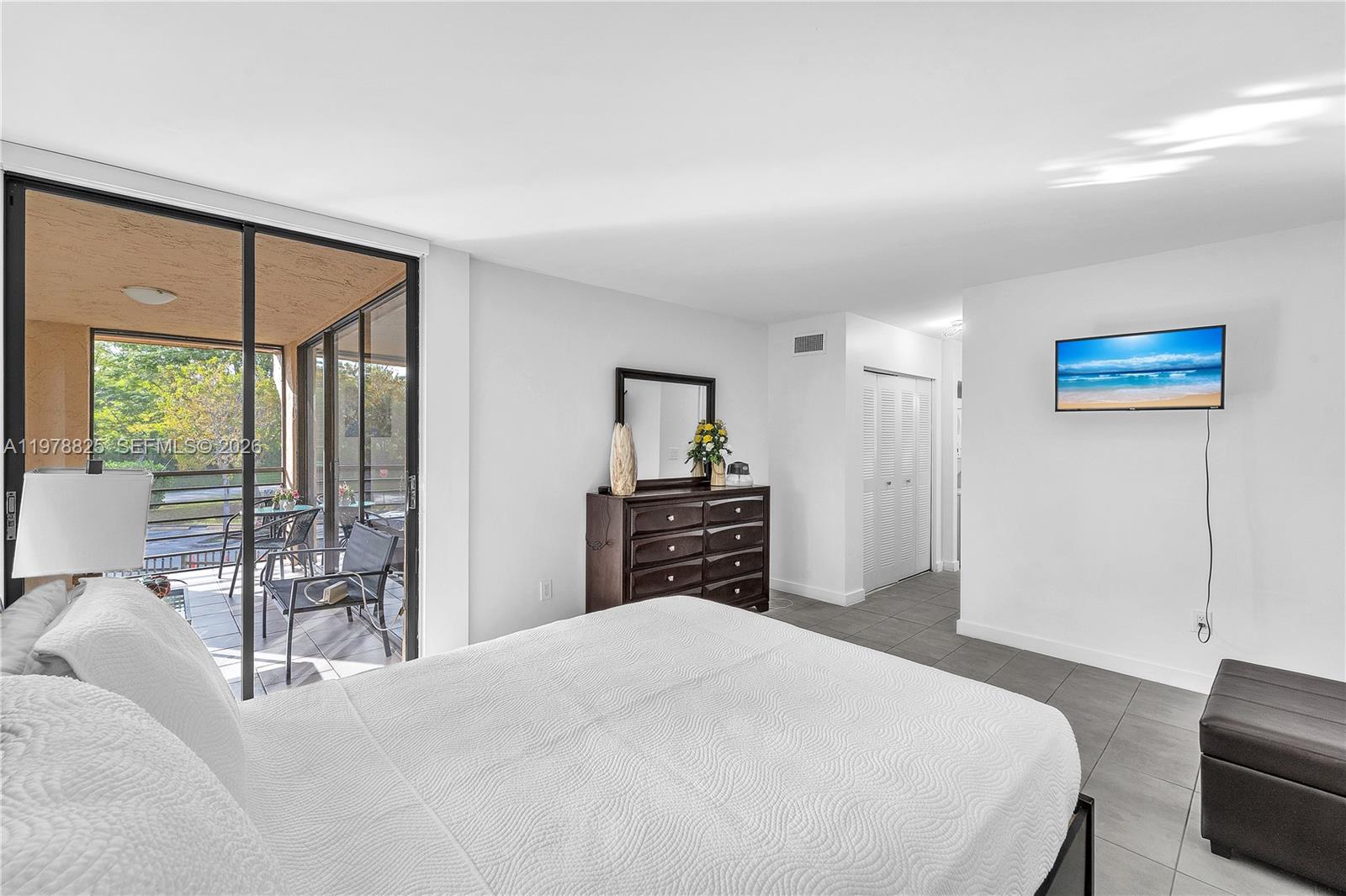 20841 San Simeon Way #205 Miami, FL 33179