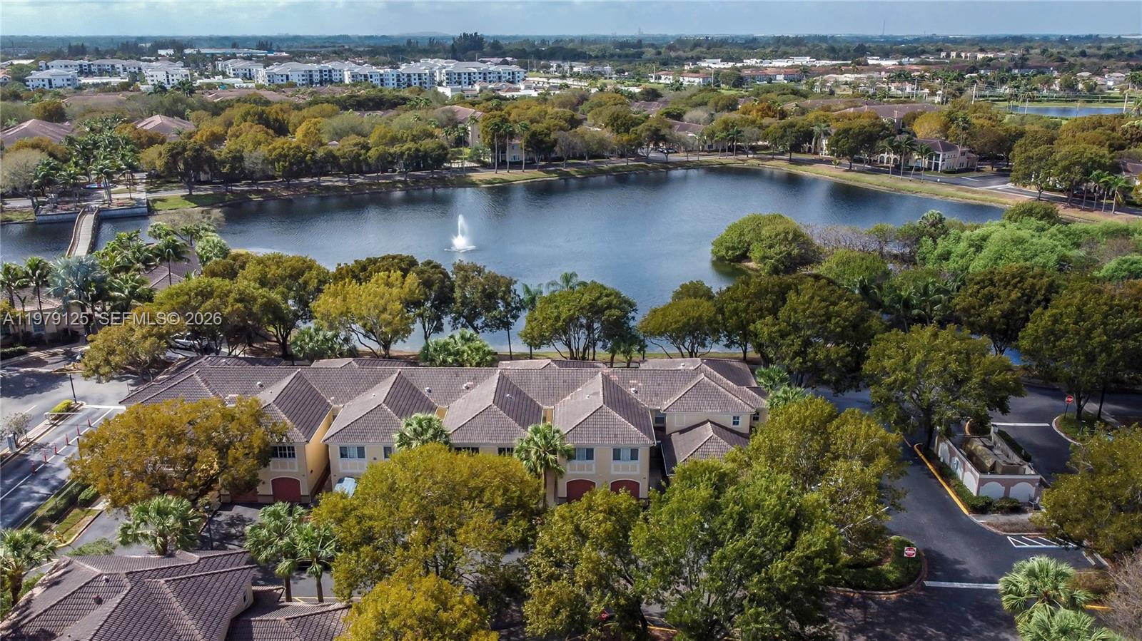 2442 Centergate Dr #202