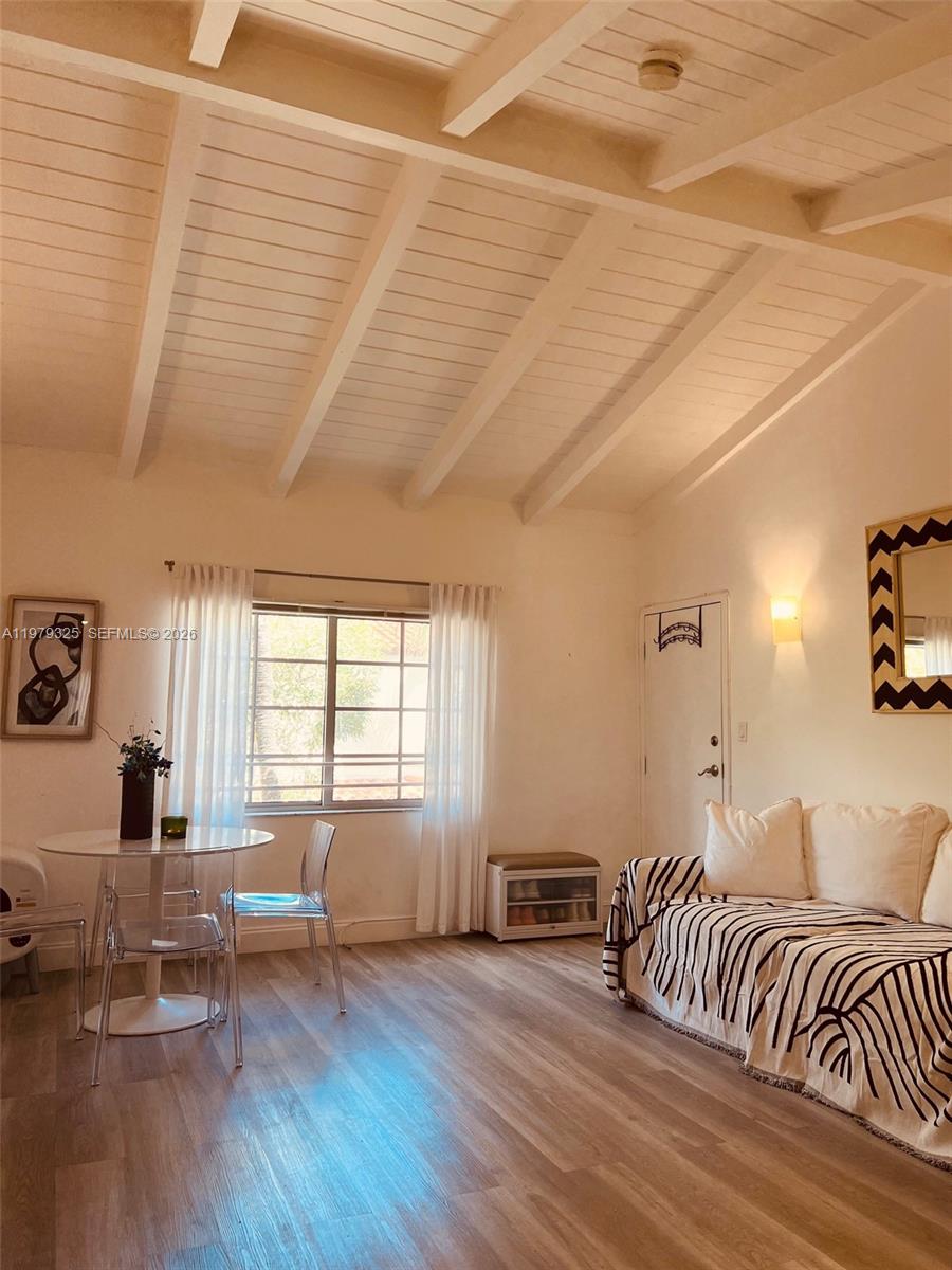 1500 Pennsylvania Ave #9A Miami Beach, FL 33139