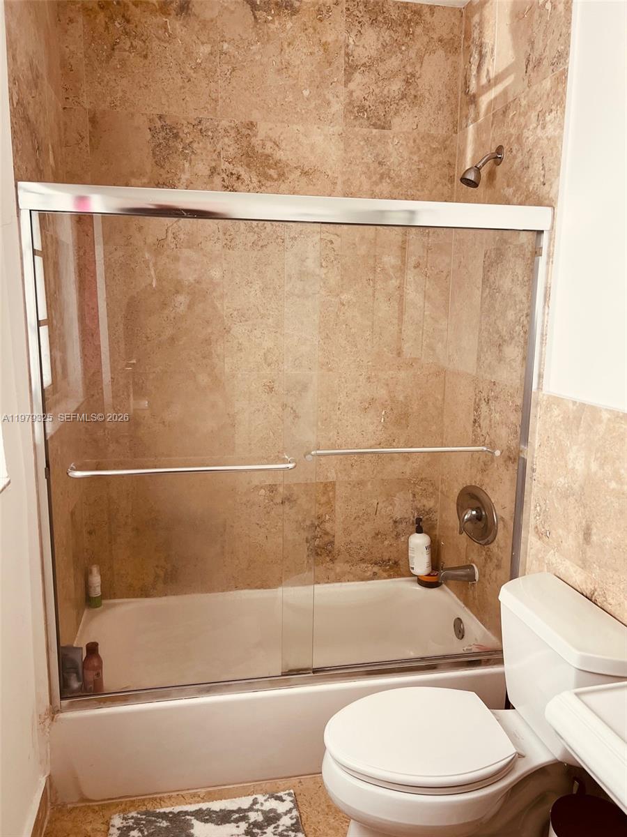 1500 Pennsylvania Ave #9A Miami Beach, FL 33139