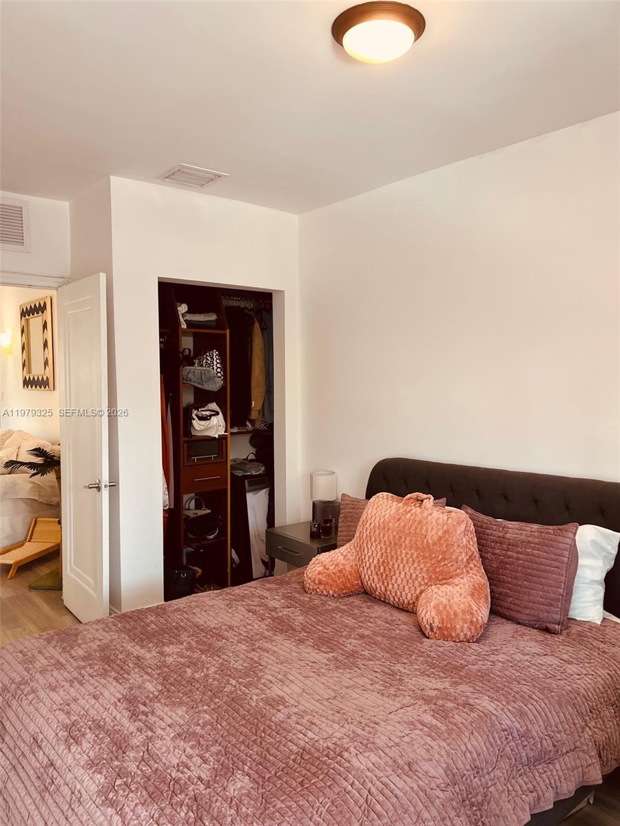 1500 Pennsylvania Ave #9A Miami Beach, FL 33139