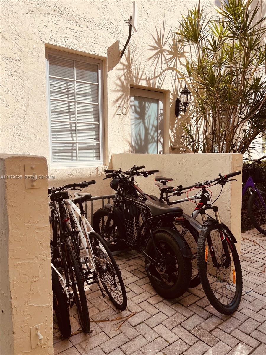 1500 Pennsylvania Ave #9A Miami Beach, FL 33139