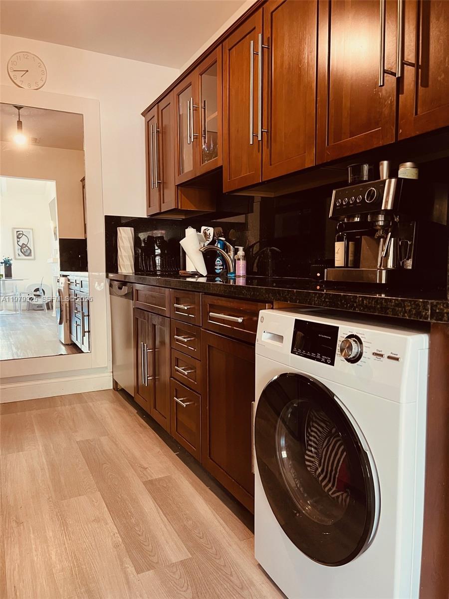 1500 Pennsylvania Ave #9A Miami Beach, FL 33139