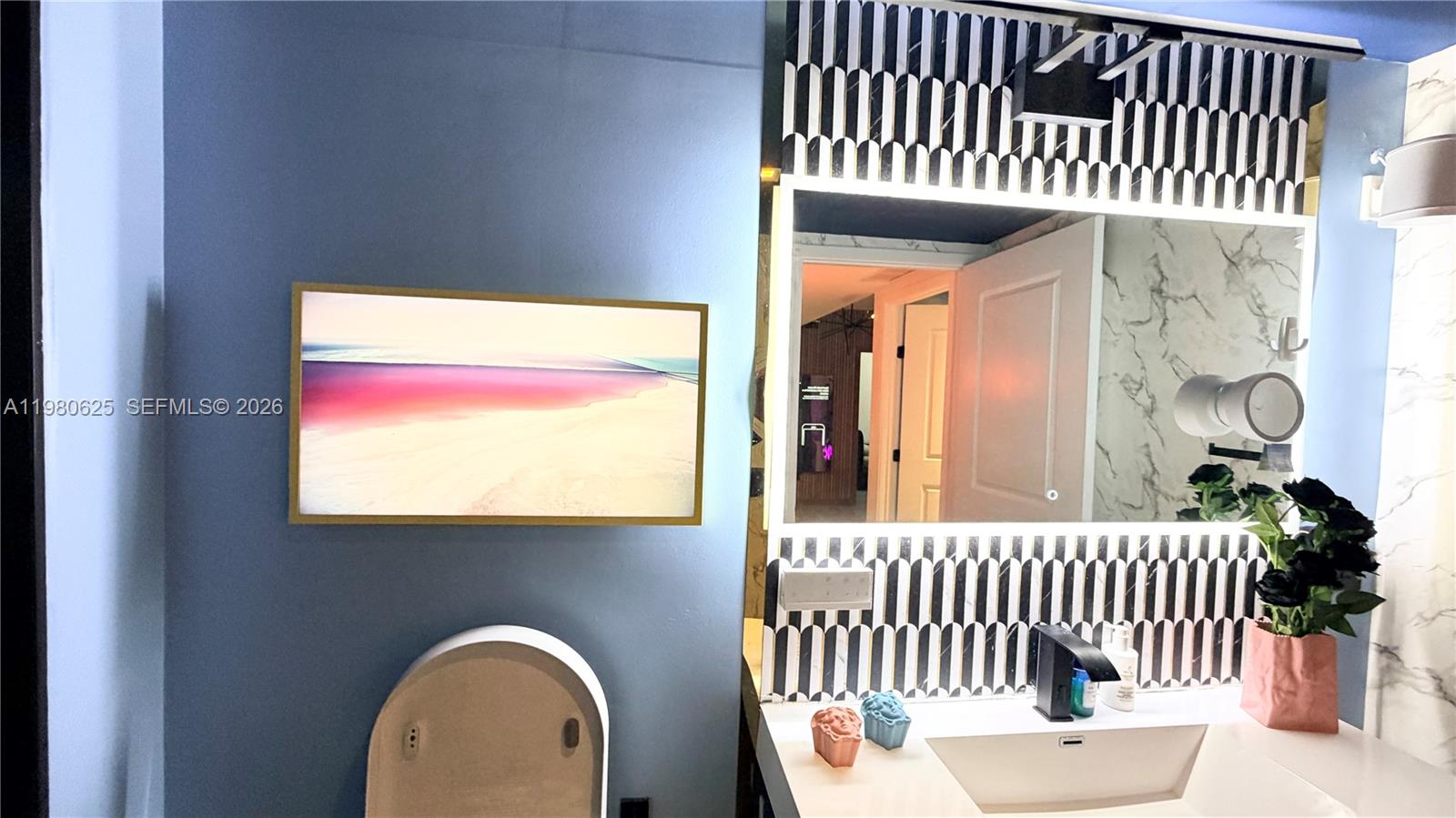 1600 NE 1st Ave #2009 Miami, FL 33132