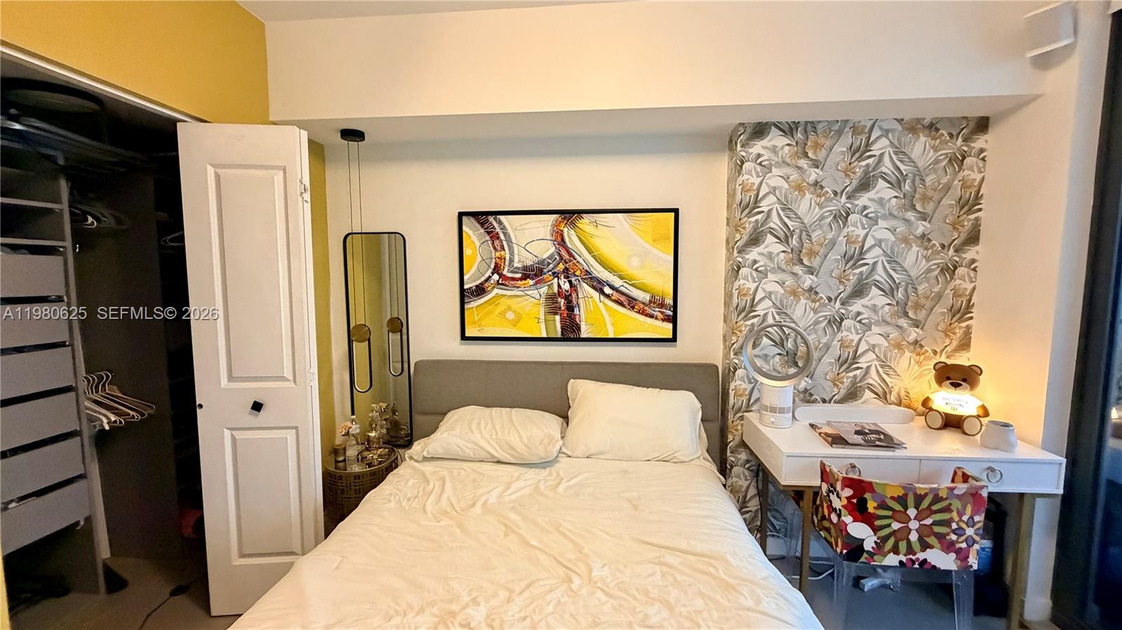 1600 NE 1st Ave #2009 Miami, FL 33132