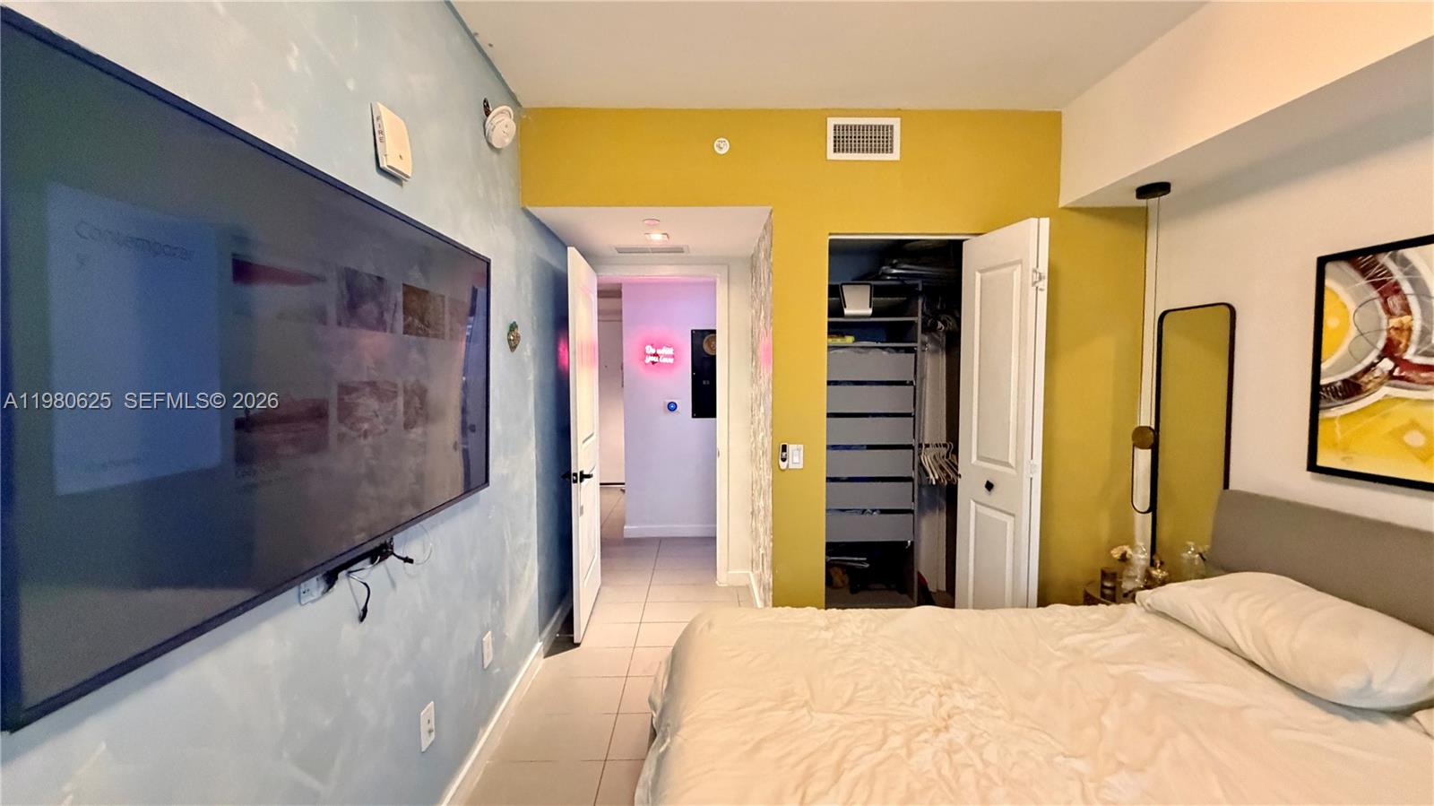 1600 NE 1st Ave #2009 Miami, FL 33132