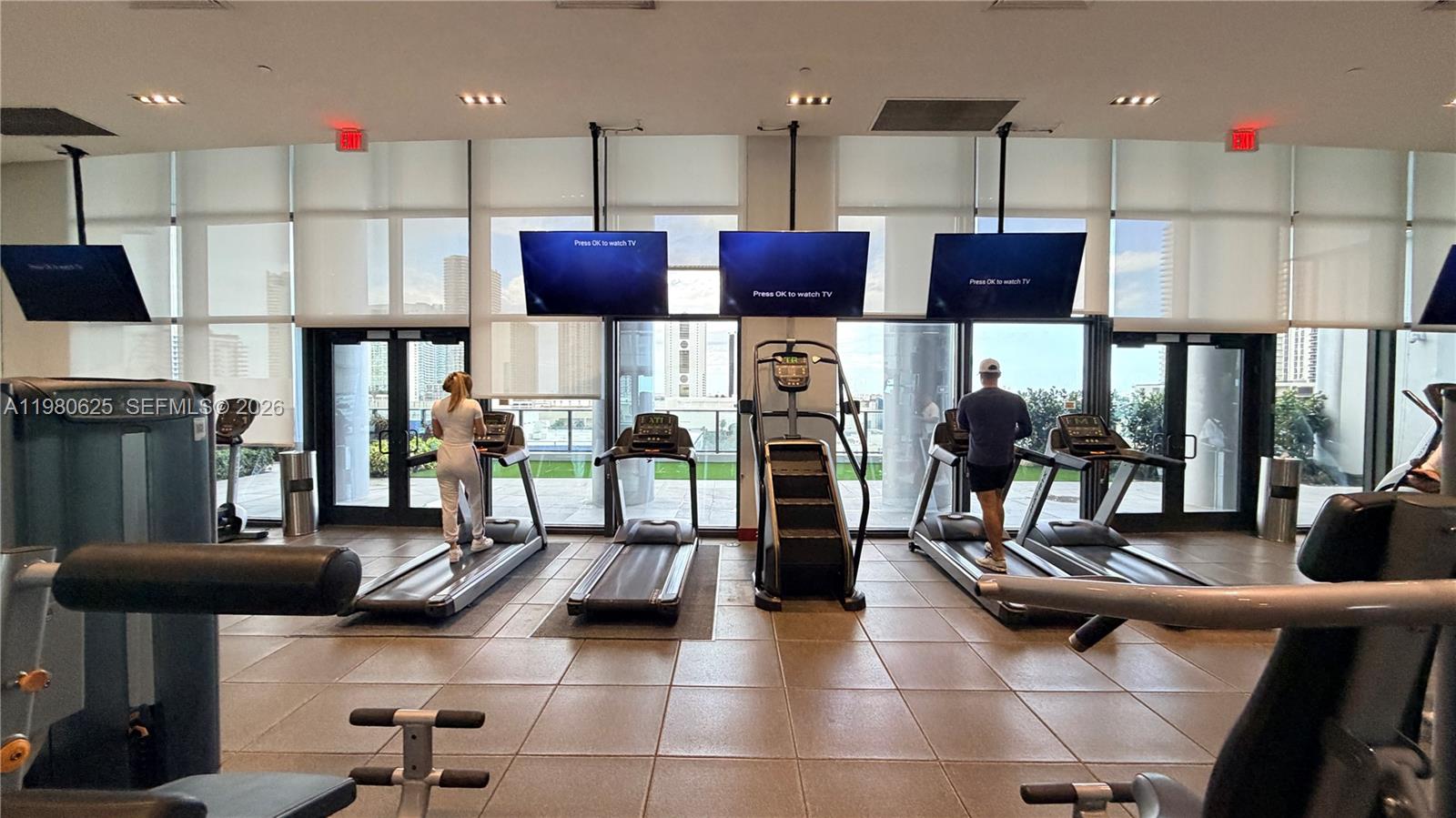 1600 NE 1st Ave #2009 Miami, FL 33132