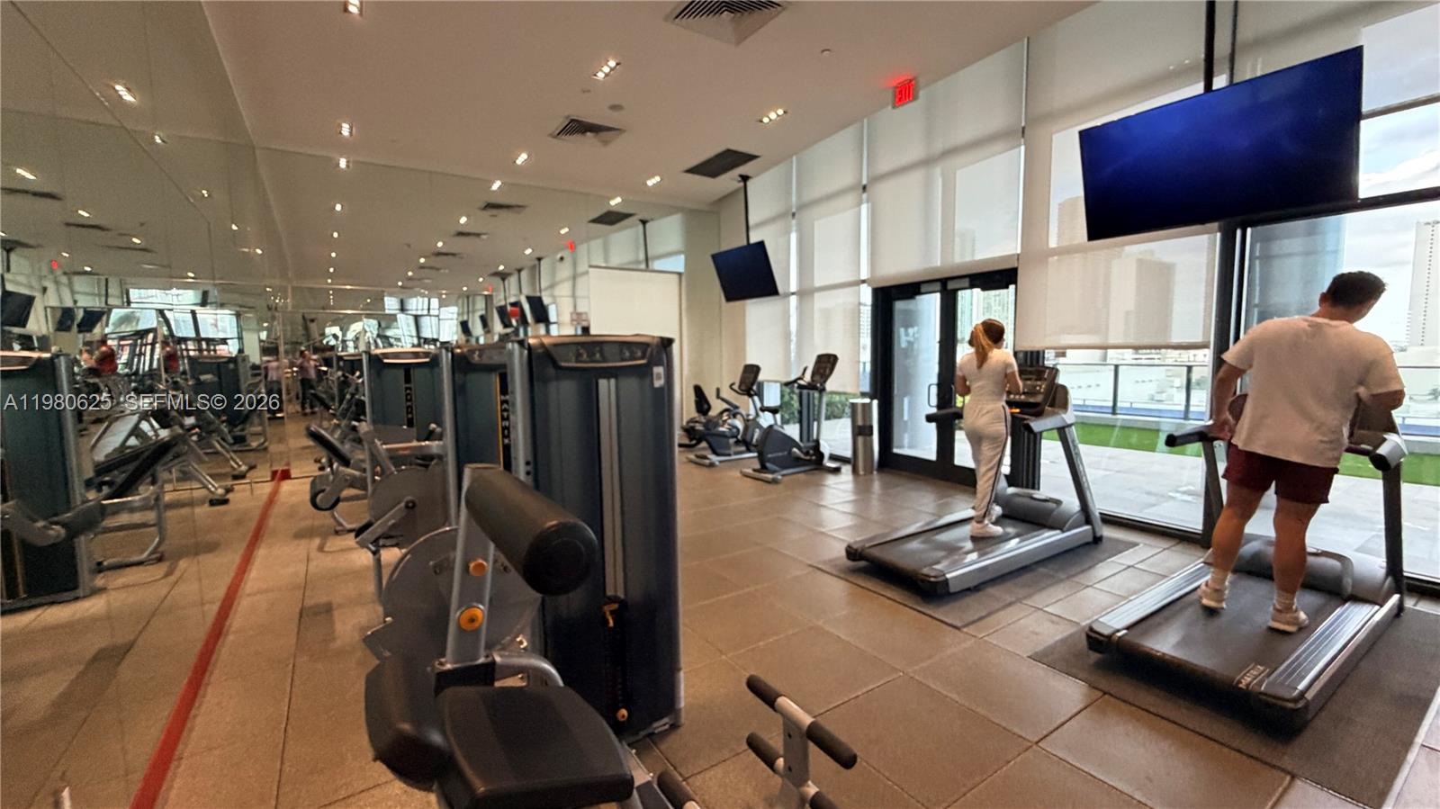 1600 NE 1st Ave #2009 Miami, FL 33132