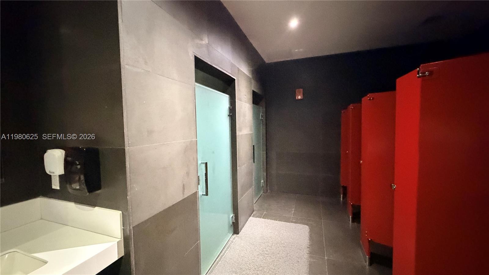 1600 NE 1st Ave #2009 Miami, FL 33132