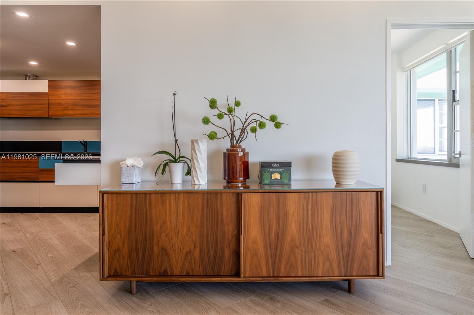 5255 Collins Ave #12F Miami Beach, FL 33140