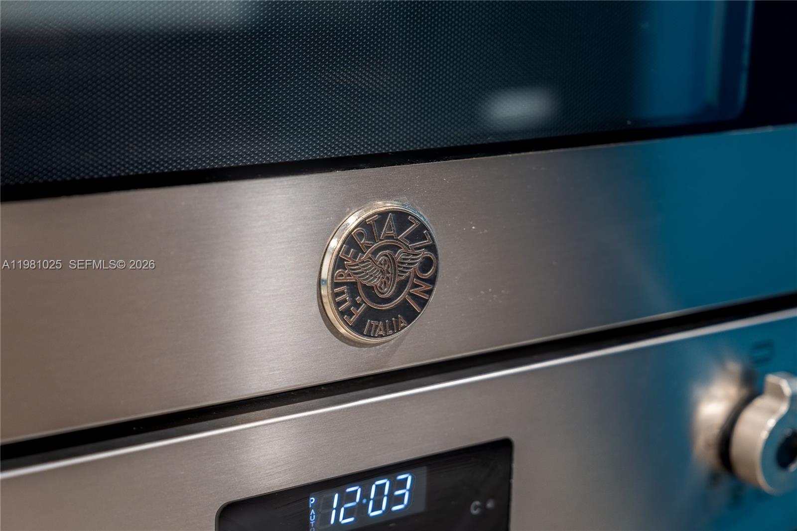 5255 Collins Ave #12F Miami Beach, FL 33140