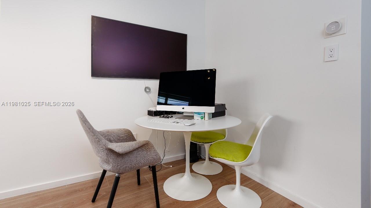 5255 Collins Ave #12F Miami Beach, FL 33140