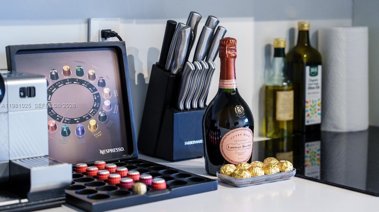 5255 Collins Ave #12F Miami Beach, FL 33140