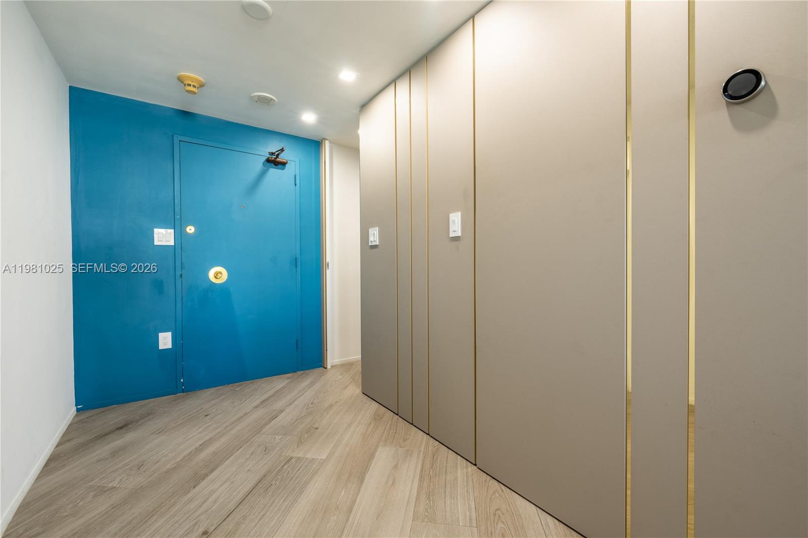 5255 Collins Ave #12F Miami Beach, FL 33140