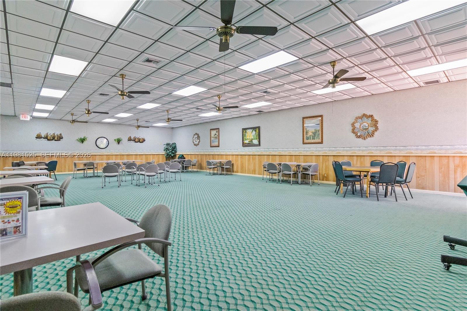 1100 Colony Pt Cir #201 Pembroke Pines, FL 33026