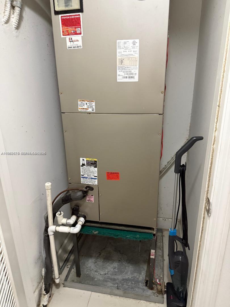 424 NE 194th Ter Miami, FL 33179