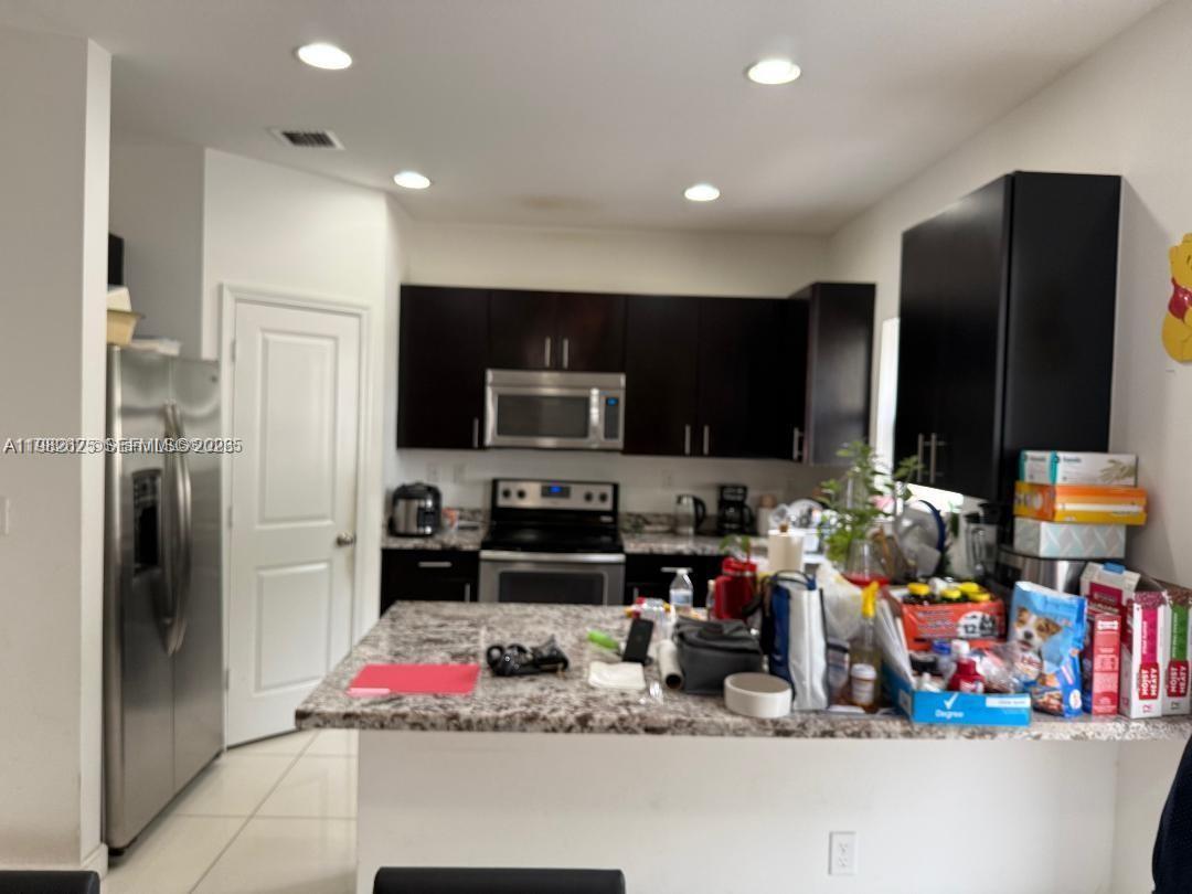 424 NE 194th Ter Miami, FL 33179