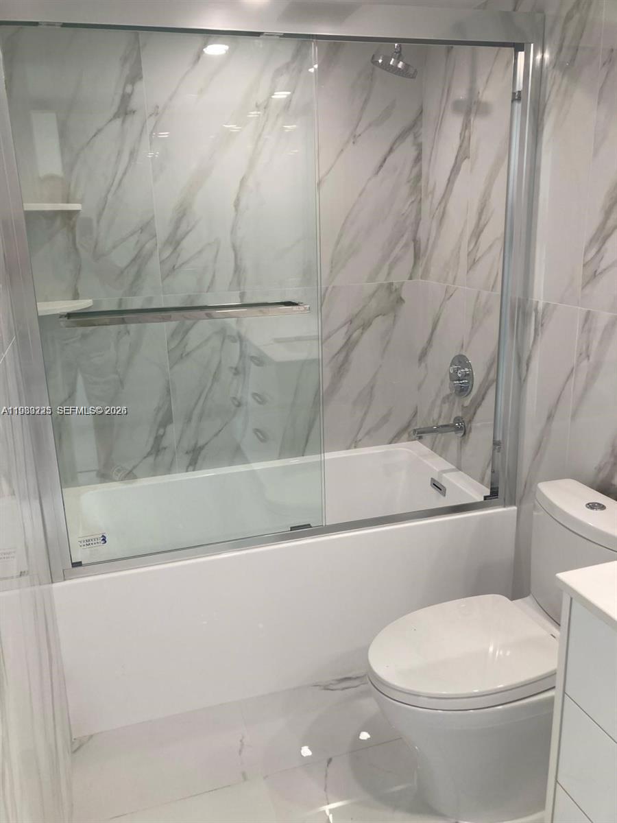 image Winston Towers 70020