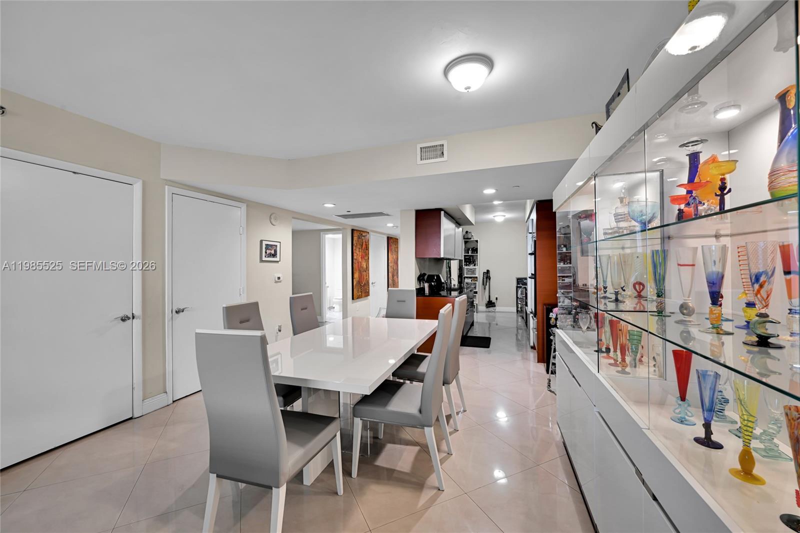 1800 S Ocean Dr #3908 Hallandale Beach, FL 33009